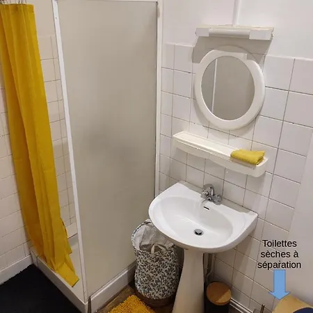 L'aile Ouest En Permaculture Apartment